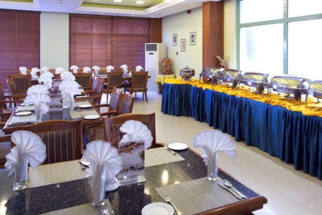 Hotel apartamentowy Safeer Plaza 3*