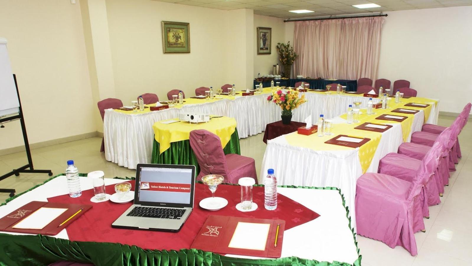 Aparthotel Safeer Plaza Maskat